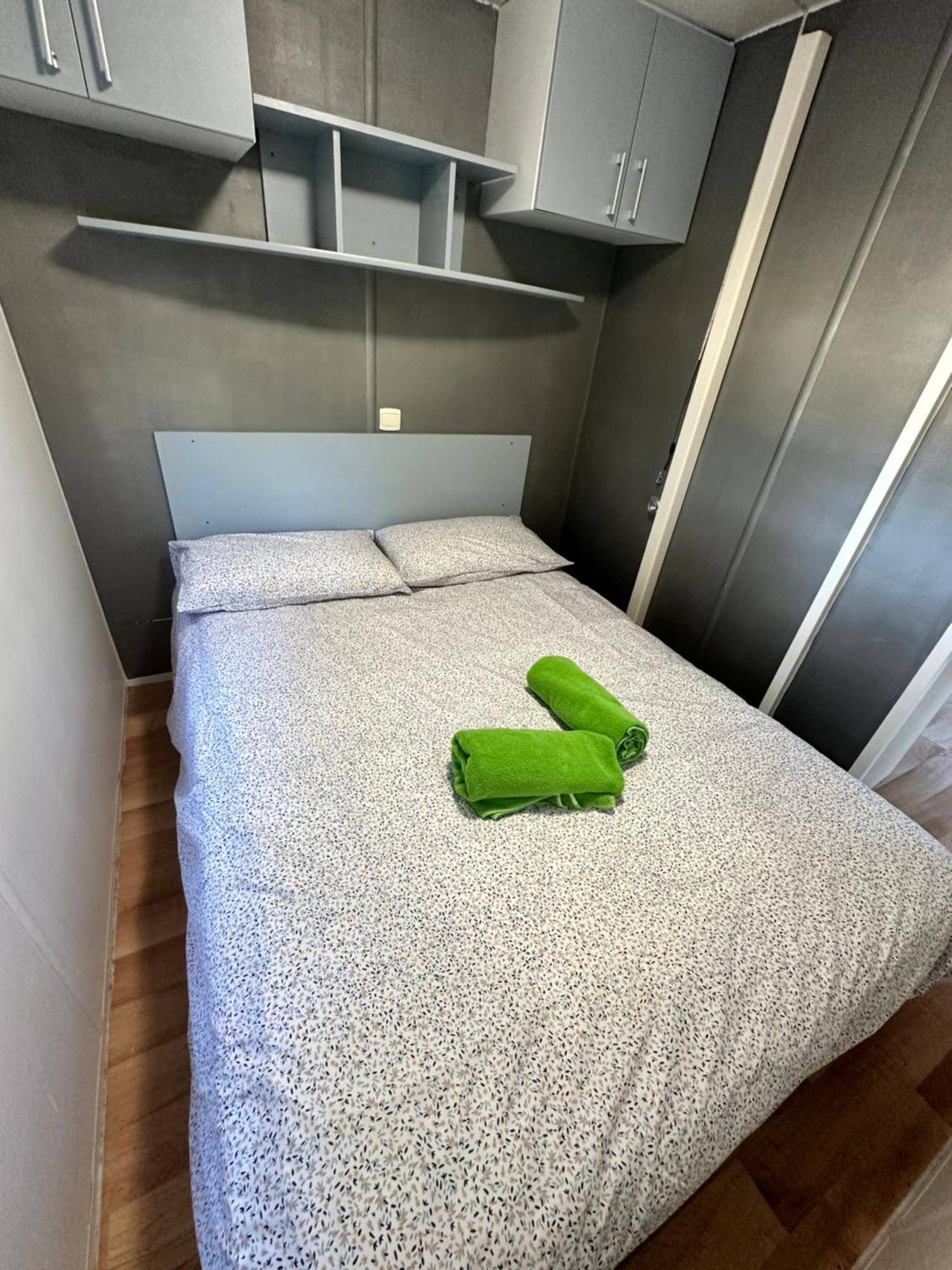Bungalow Bambolera Torrelaguna Eksteriør billede